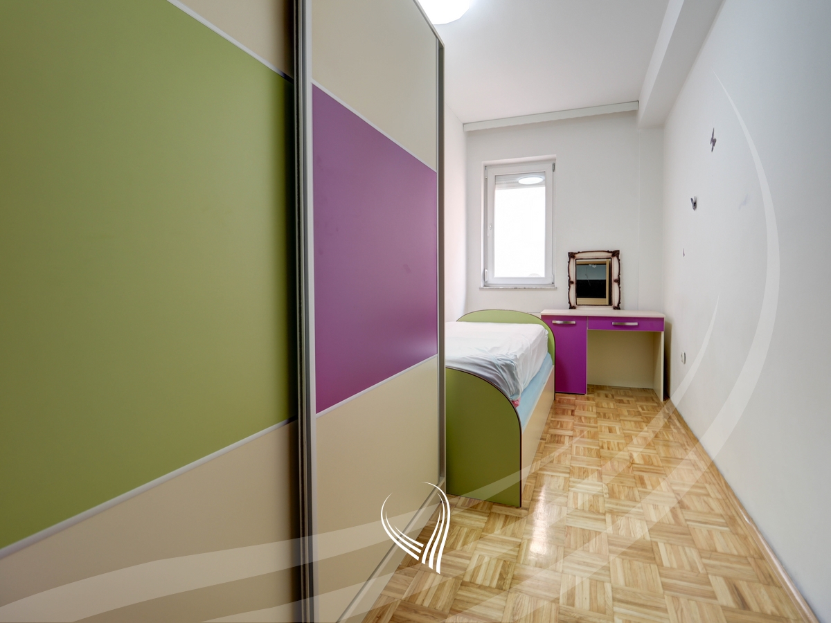 2-bedroom apartment for rent in the Center4