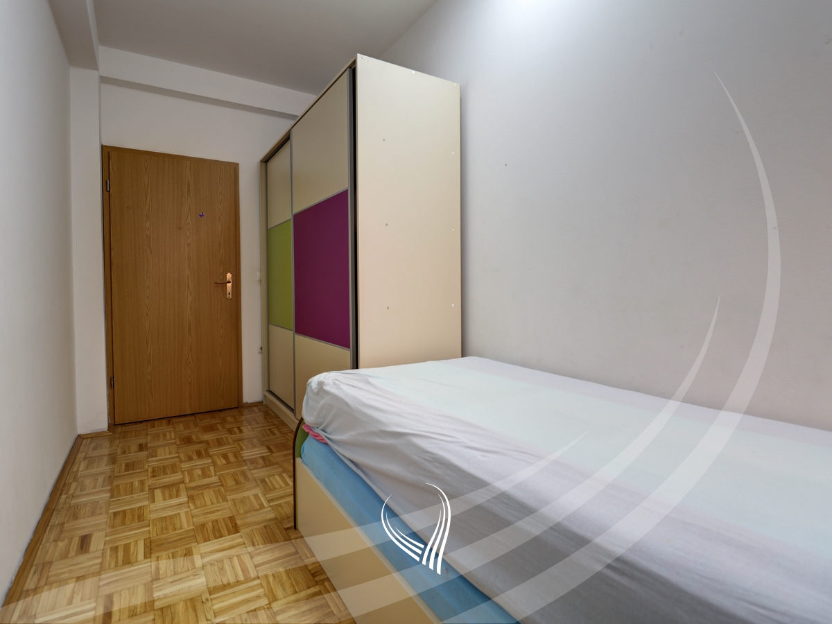 2-bedroom apartment for rent in the Center5