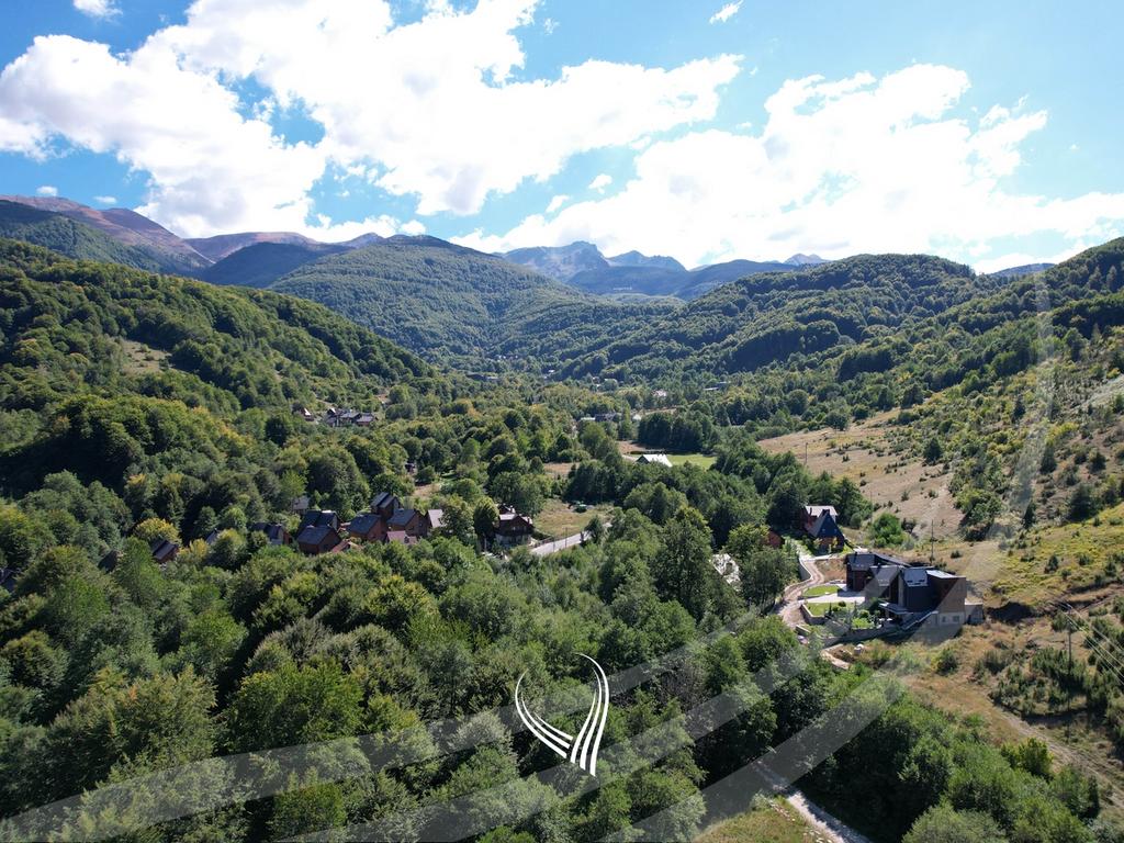 Vilë me 3 dhoma gjumi në shitje në Brezovicë24
