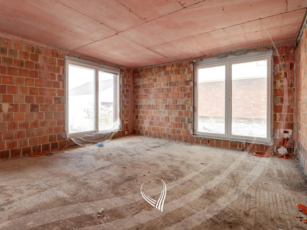 Shtëpi me 4 dhoma gjumi në shitje në lagjen Arbëria – Dragodan – Washington Residence1