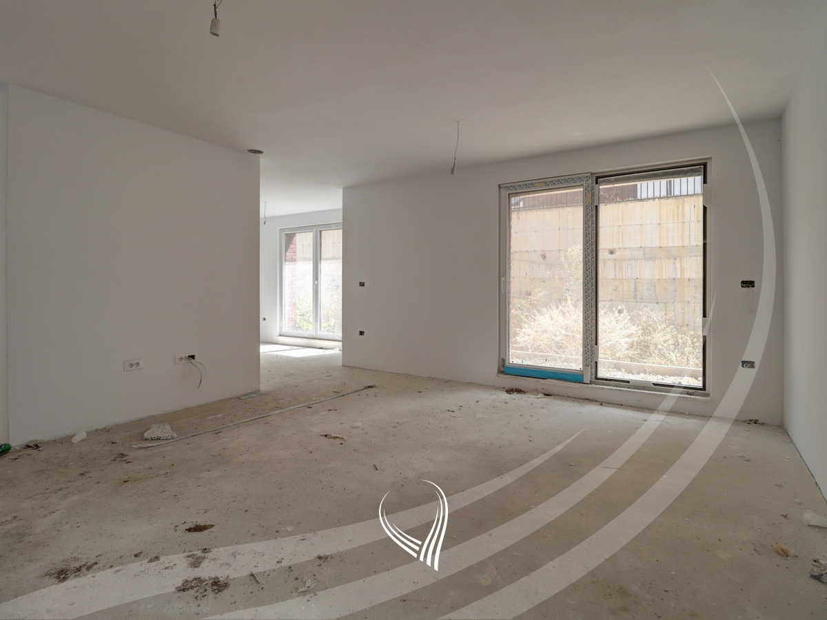 Shtëpi me 4 dhoma gjumi në shitje në lagjen Arbëria – Dragodan – Washington Residence1