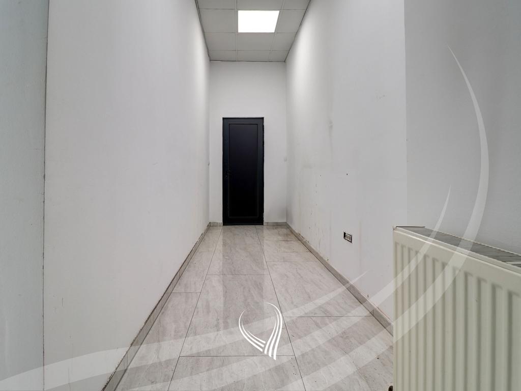 200m2 premises for rent in Lakrishtë neighborhood – Ramiz Sadiku Complex7
