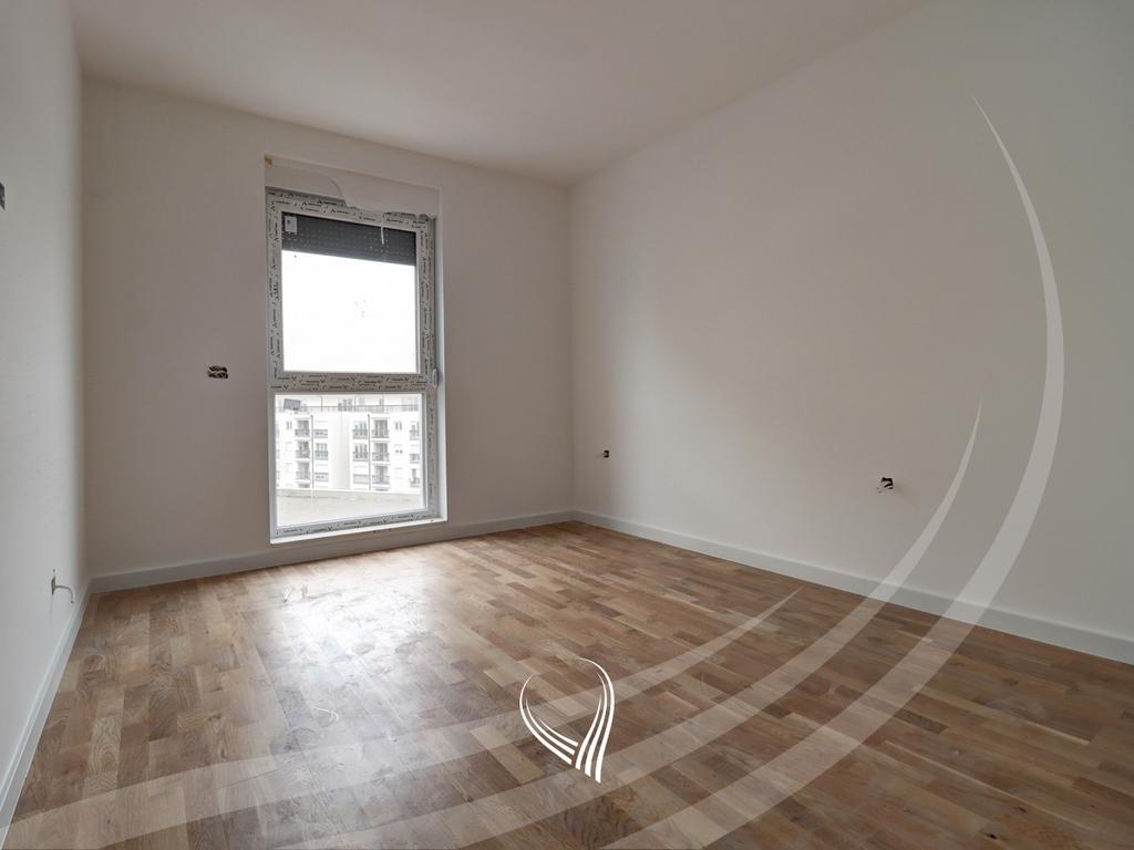 Banesë me 1 dhomë gjumi në shitje në lagjen Kalabria – Emshir7