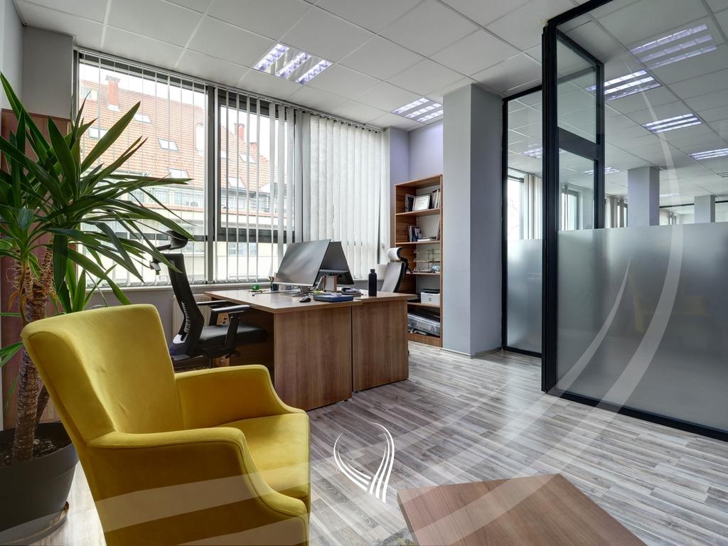 Zyre 165.4m2 me qira në lagjen Dodona1