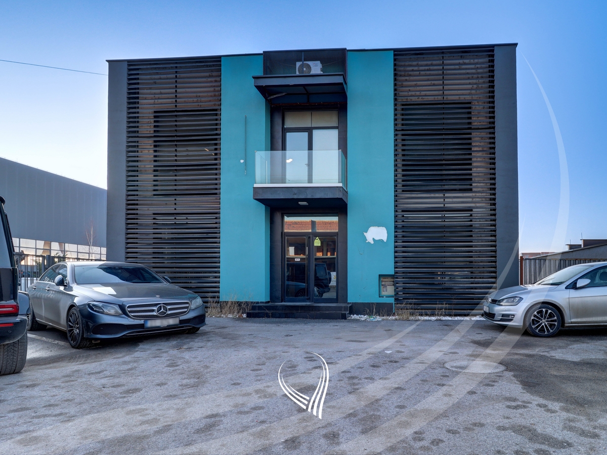Commercial property 280m2 for rent in Çagllavicë