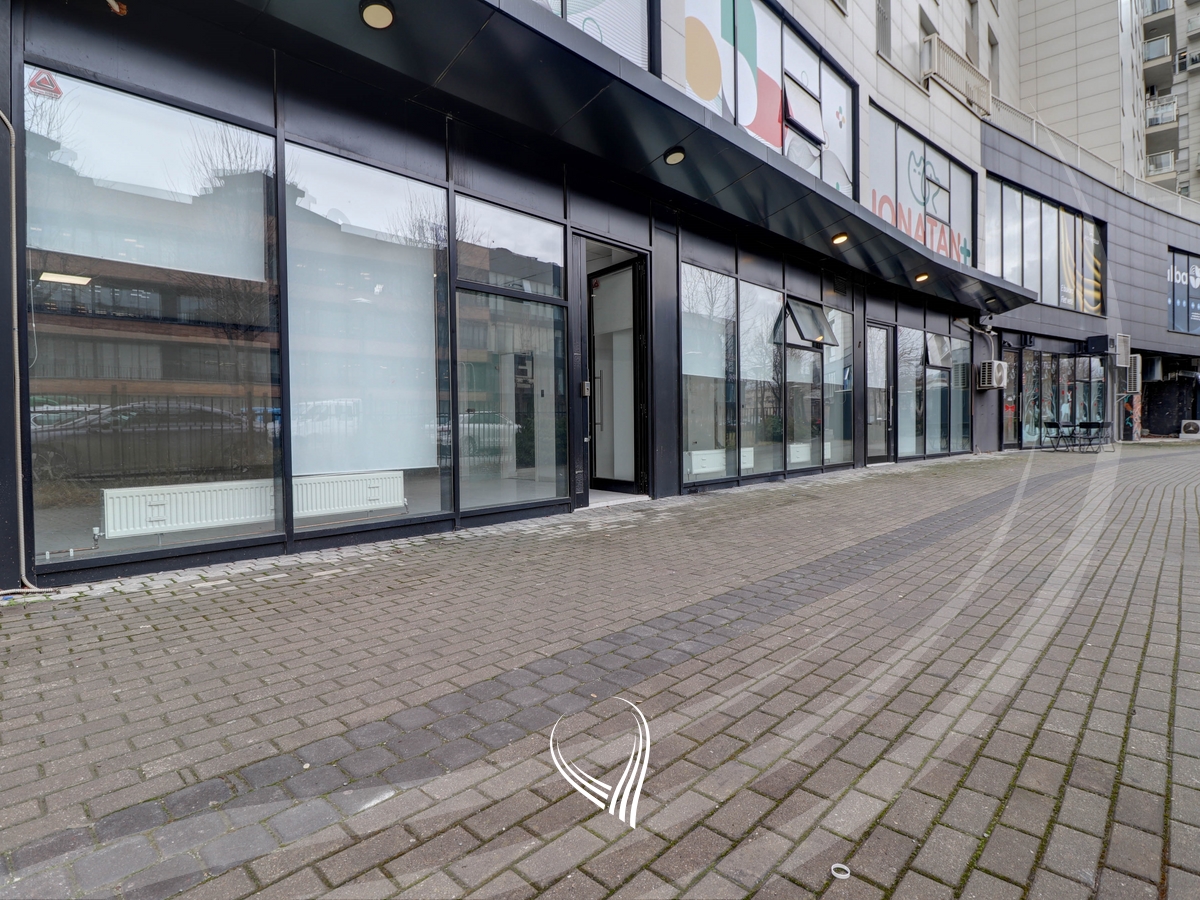 200m2 premises for rent in Lakrishtë neighborhood – Ramiz Sadiku Complex1