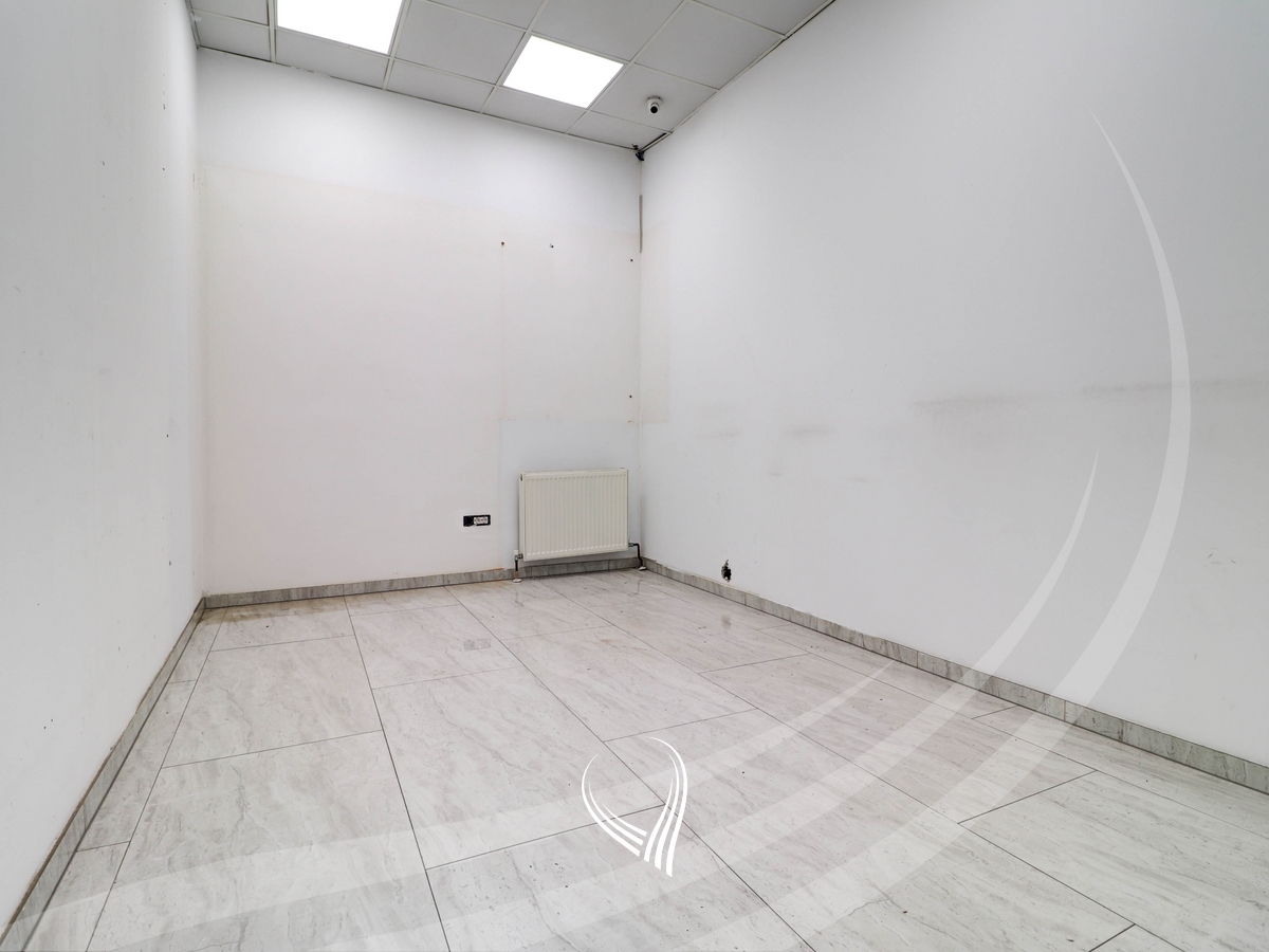 200m2 premises for rent in Lakrishtë neighborhood – Ramiz Sadiku Complex5