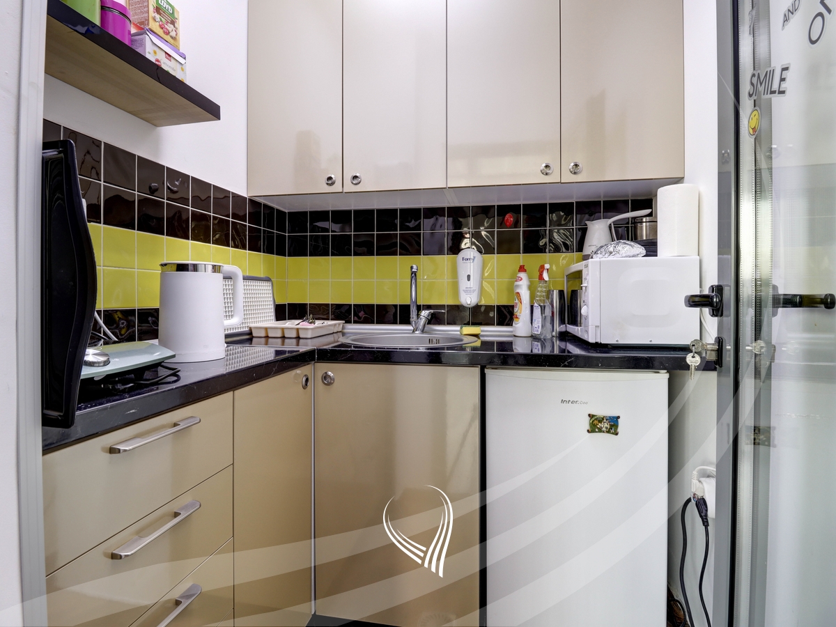 Zyre 165.4m2 me qira në lagjen Dodona5