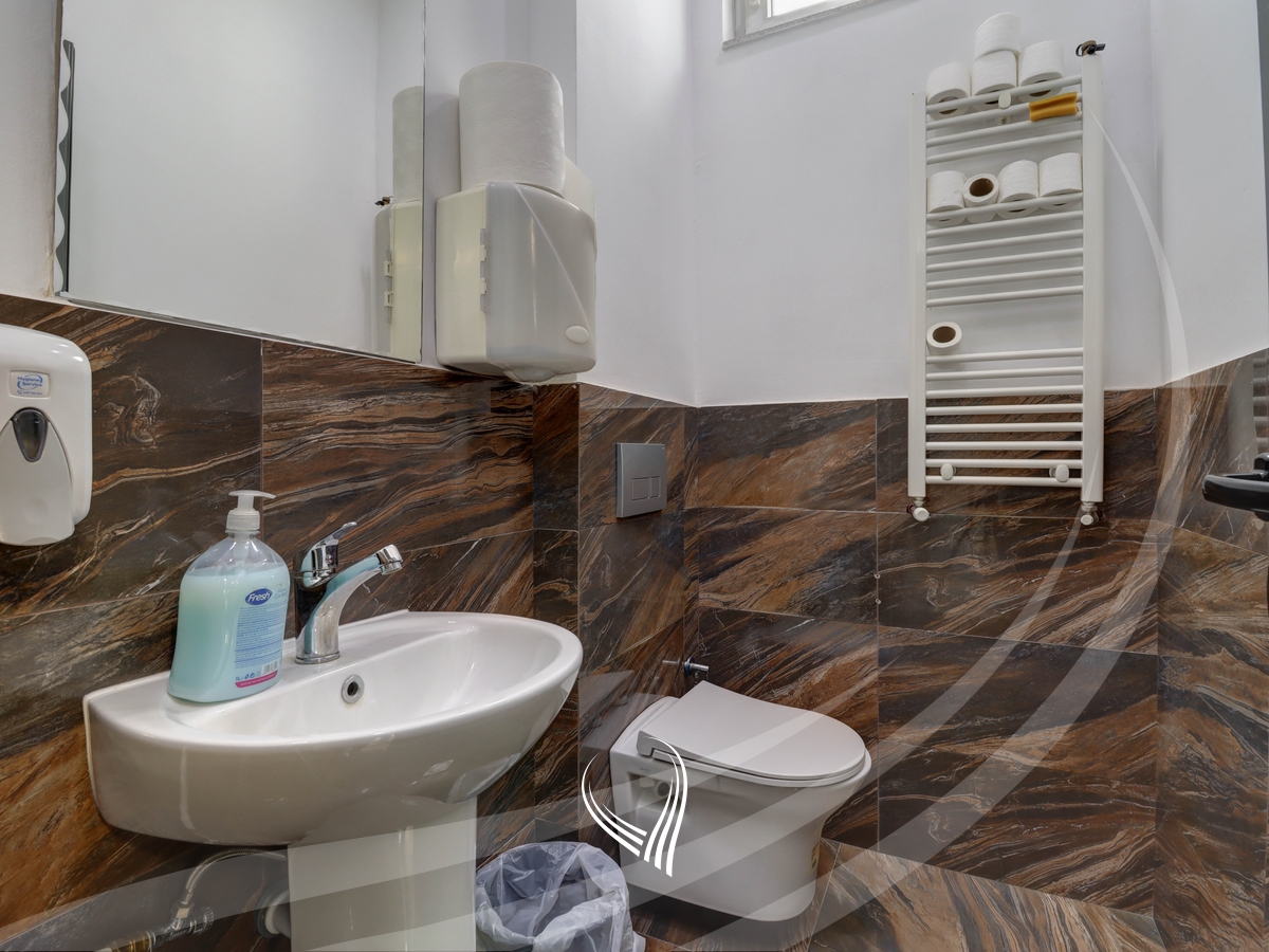 Zyre 165.4m2 me qira në lagjen Dodona9