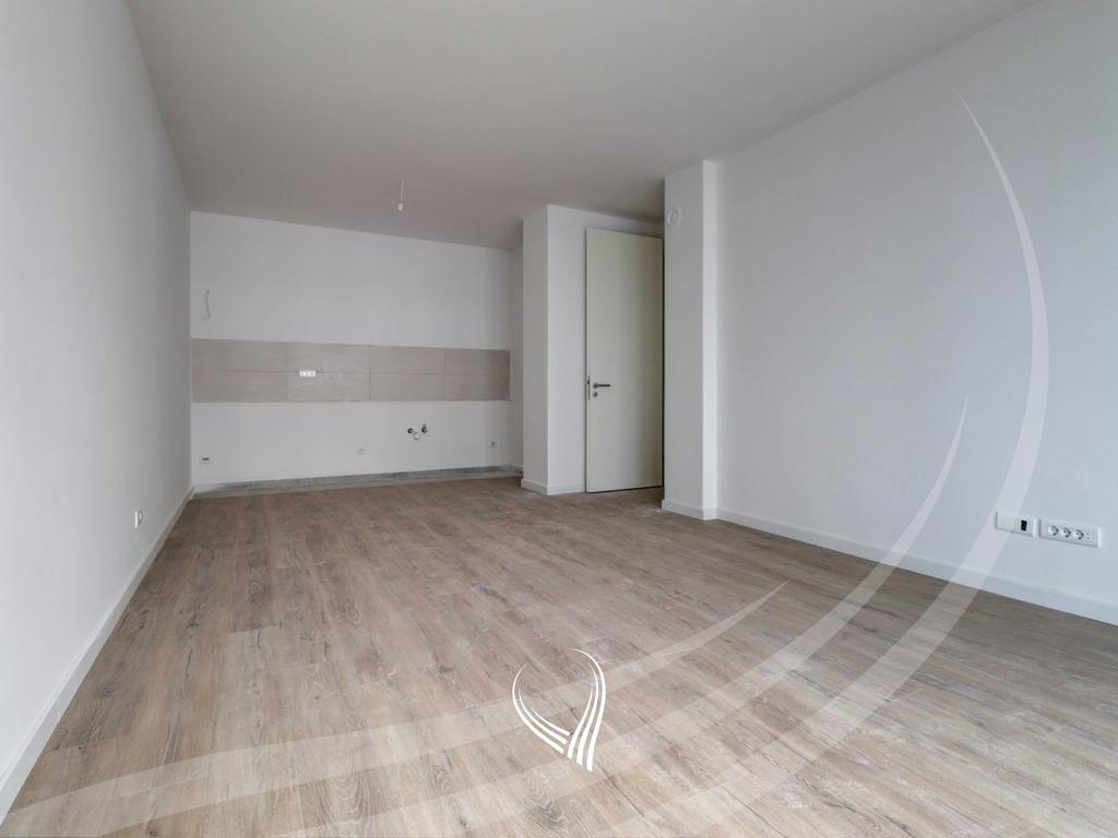 Zyre me 3 dhoma pune me qira në lagjen Mati 1 – Kodrina1