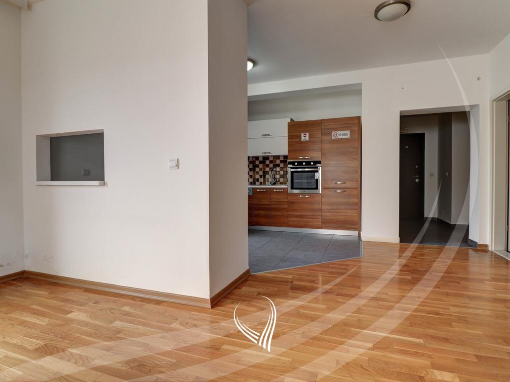 Duplex 156m2 me qira në lagjen Kalabria – Emshir – Prishtina Stars5