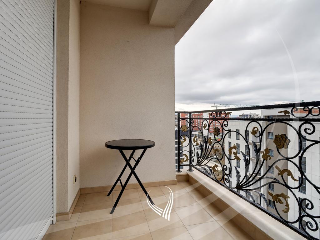 Banesë me 1 dhomë gjumi me qira në lagjen Kalabria – Emshir7