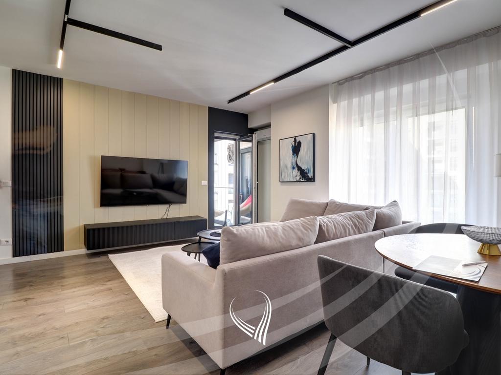 Banese me 1 dhomë gjumi me qira ne lagjen Bregu i Diellit – VA 1