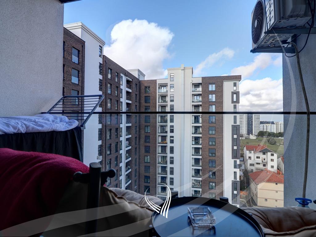 Banese me 1 dhomë gjumi me qira ne lagjen Bregu i Diellit – VA 16