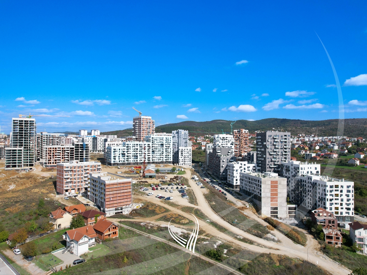 Zyre me 3 dhoma pune me qira në lagjen Mati 1 – Kodrina11