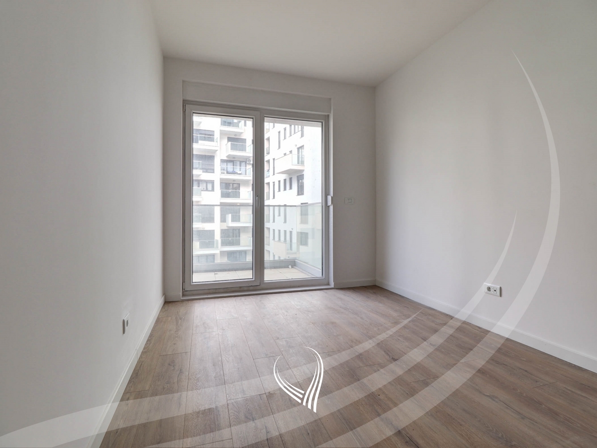 Zyre me 4 dhoma pune me qira në lagjen Mati 1 – Kodrina6