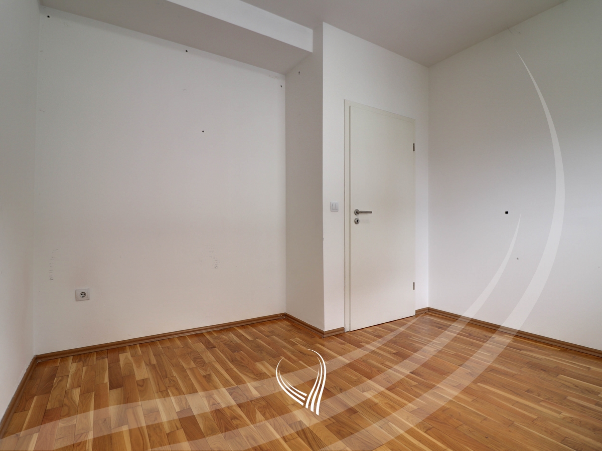 Duplex 156m2 me qira në lagjen Kalabria – Emshir – Prishtina Stars13