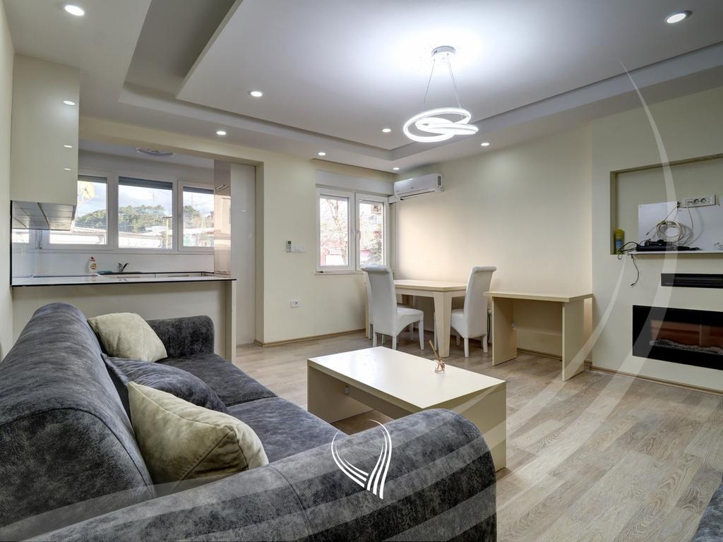 Banesë me 1 dhomë gjumi me qira në lagjen Vëllusha1