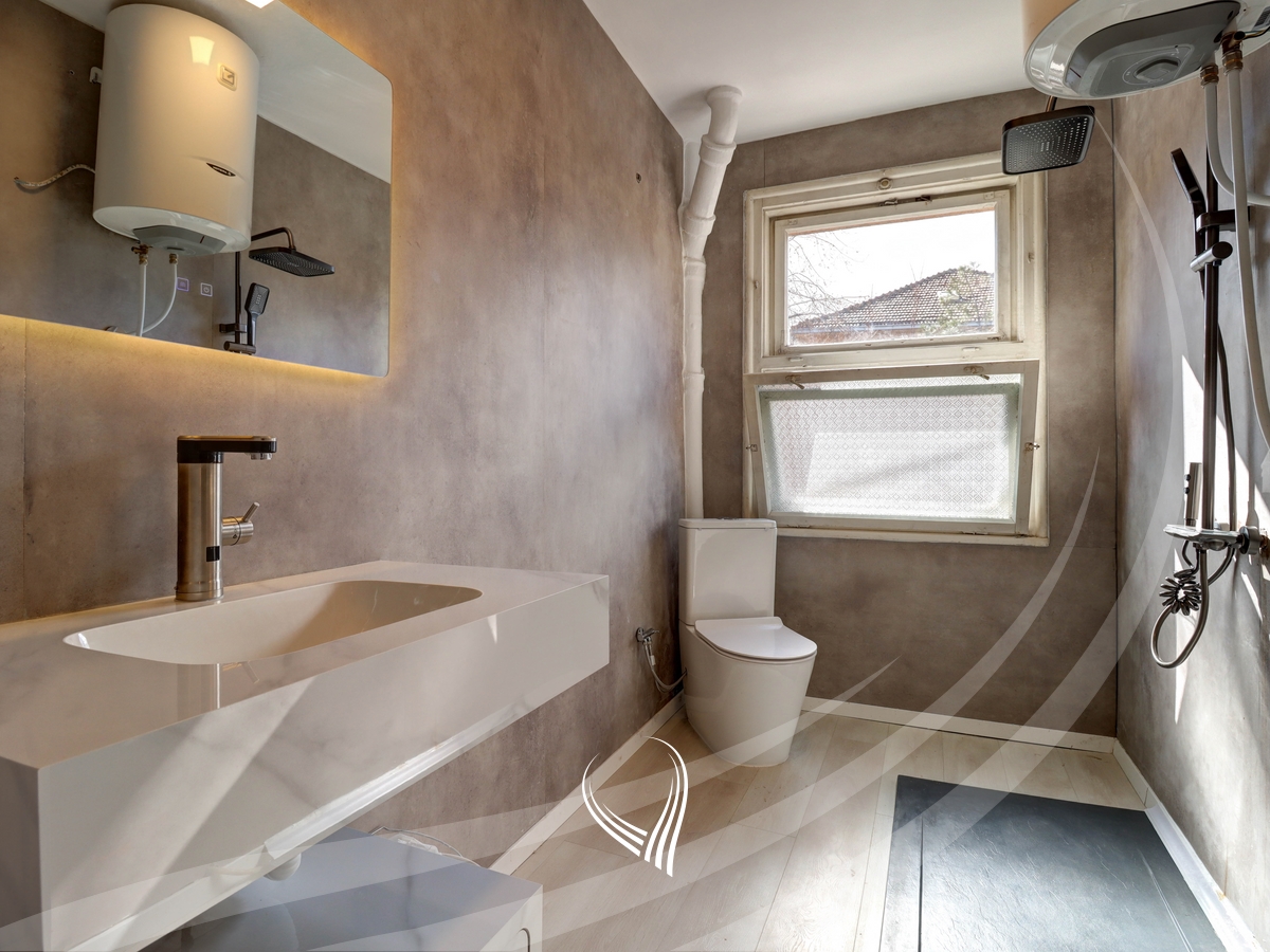 Office space with 3 rooms for rent in the Center10