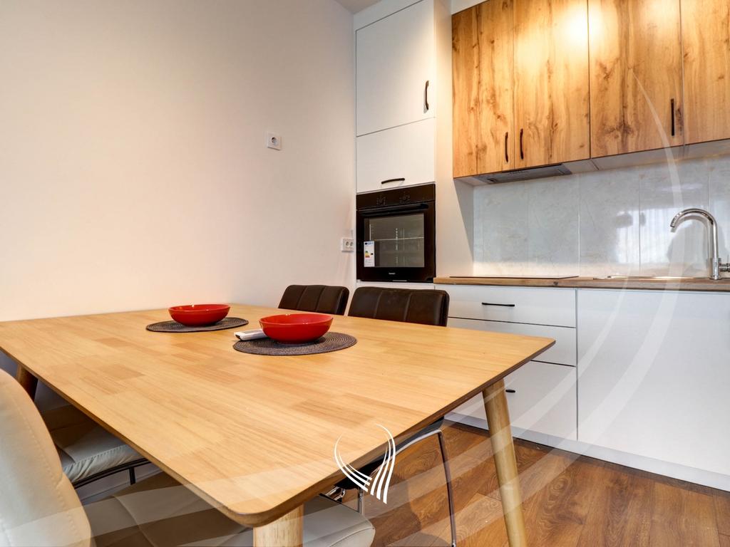 Banesë me 2 dhoma gjumi me qira në lagjen Mati 14