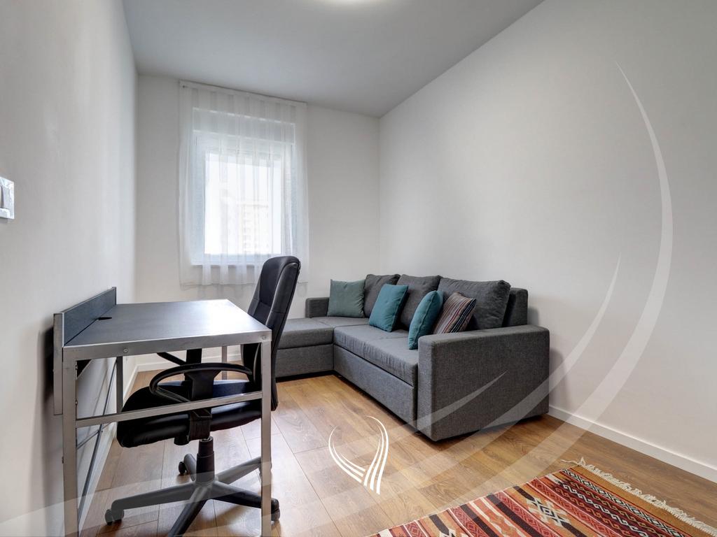 Banesë me 2 dhoma gjumi me qira në lagjen Mati 110