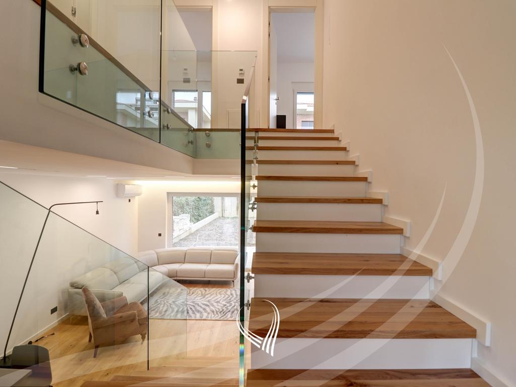 4-bedroom house for rent in the Marigona Hill neighborhood6