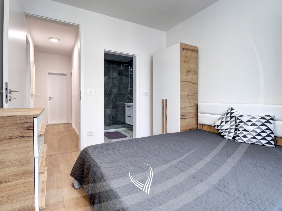 Banesë me 2 dhoma gjumi me qira në lagjen Mati 17