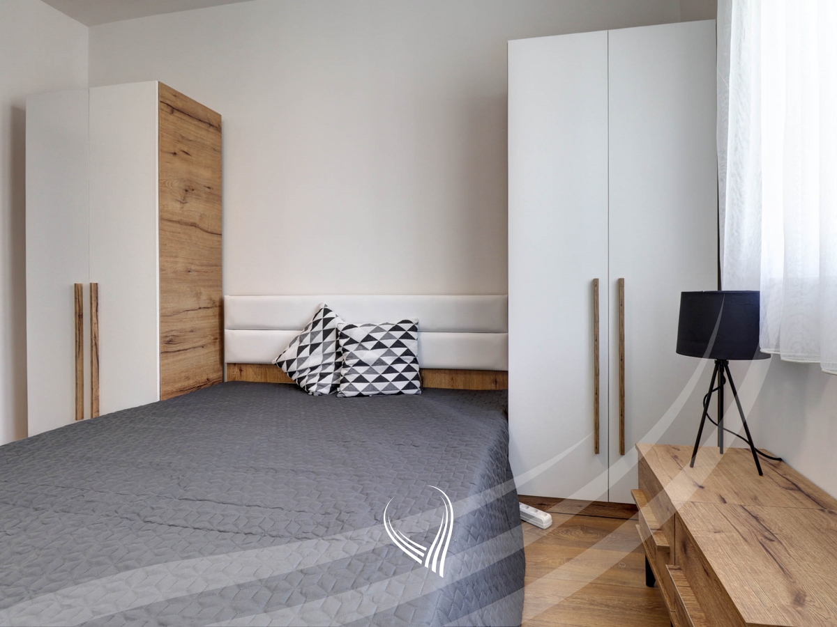 Banesë me 2 dhoma gjumi me qira në lagjen Mati 18