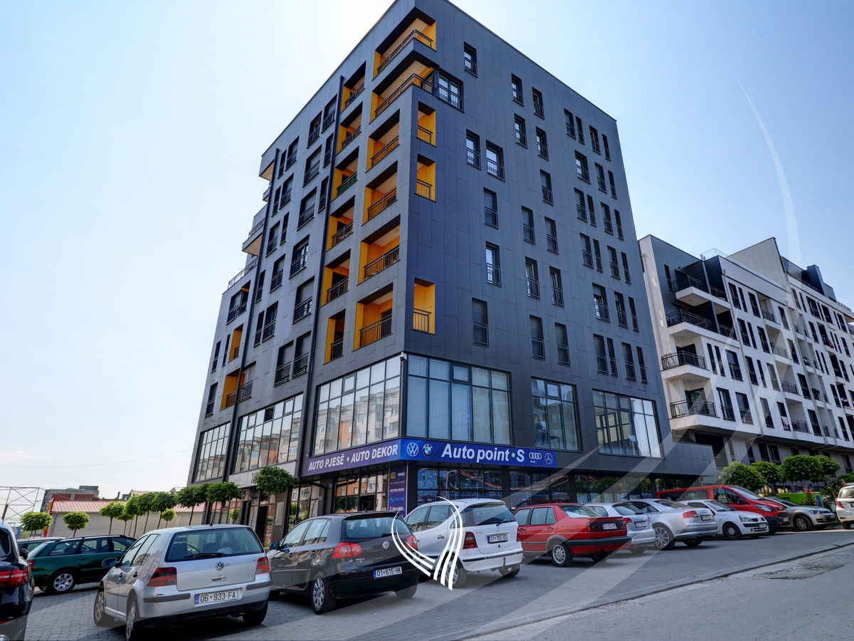 95m2 premises for sale in the Arbëria-Dragodan neighborhood