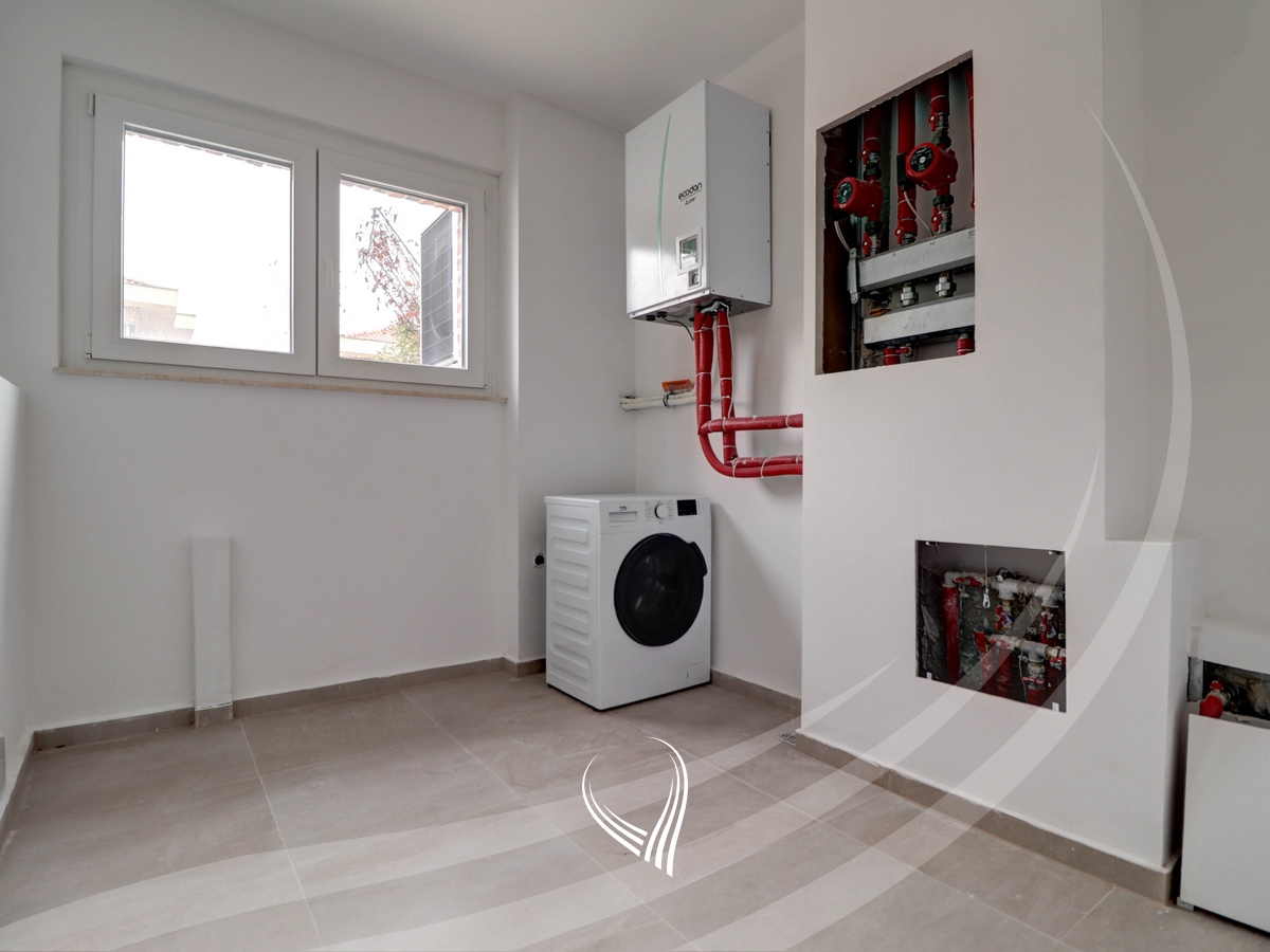 4-bedroom house for rent in the Marigona Hill neighborhood10