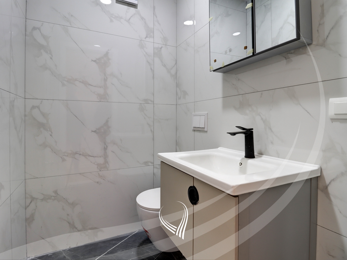 Zyre me 3 dhoma pune me qira në lagjen Prishtina e re6