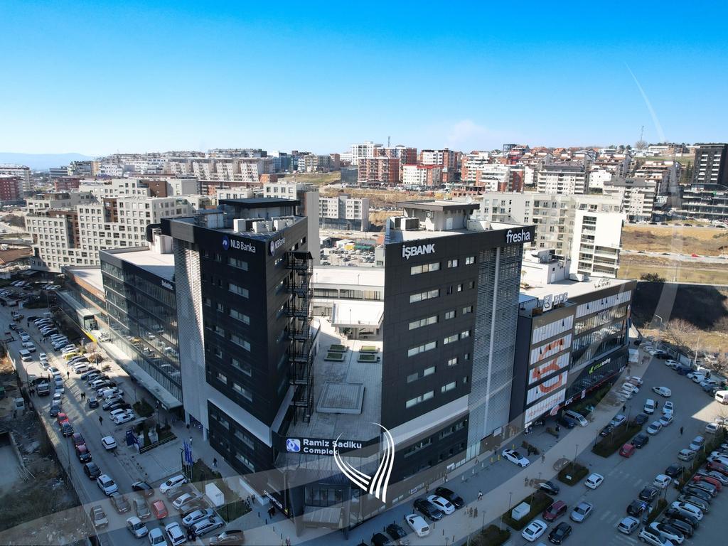 Zyre 512m2 for rent in Lakrishtë neighborhood – Ramiz Sadiku Complex18