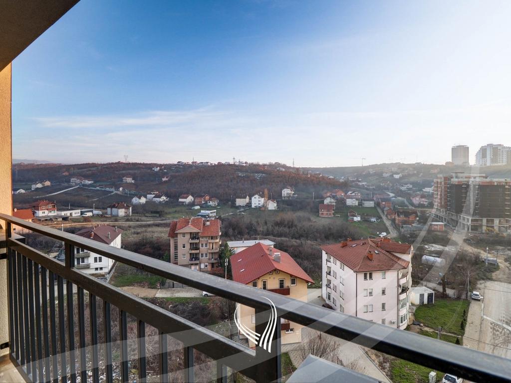 Banesë me 3 dhoma gjumi në shitje në lagjen Mati 19