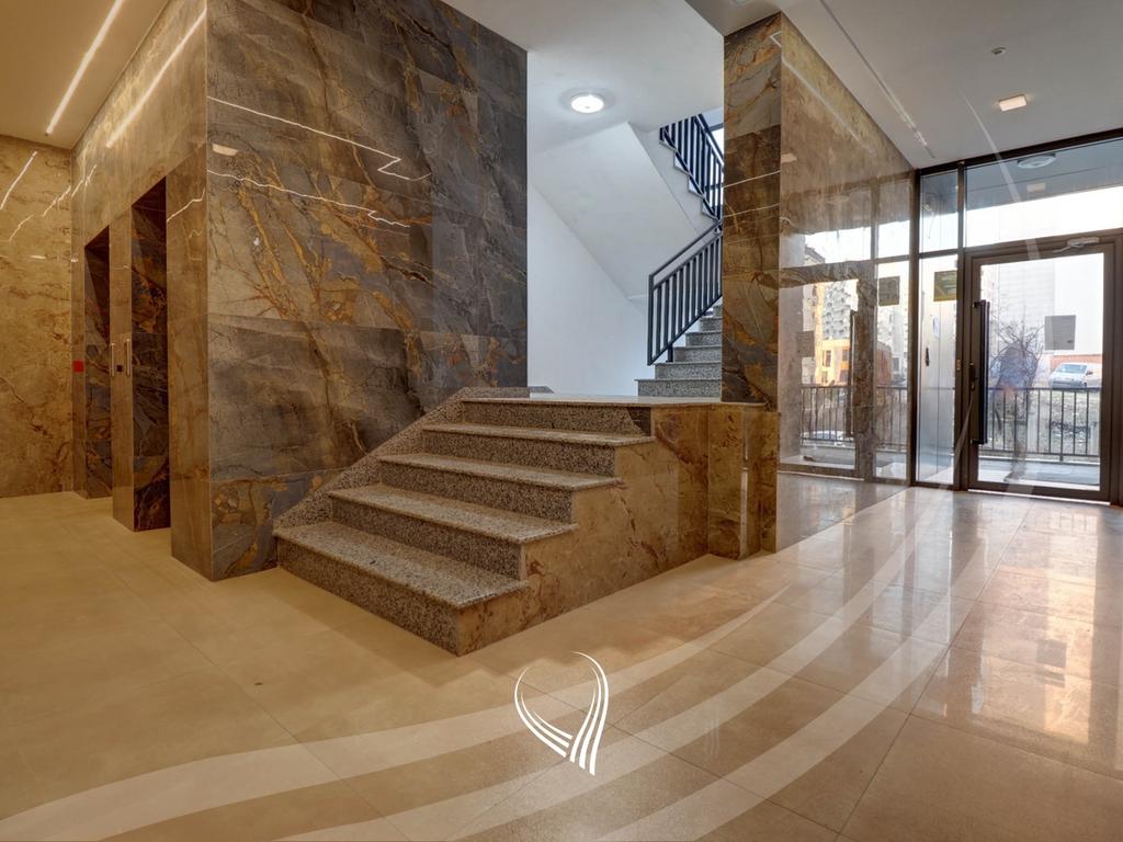 Banesë me 3 dhoma gjumi në shitje në lagjen Mati 113