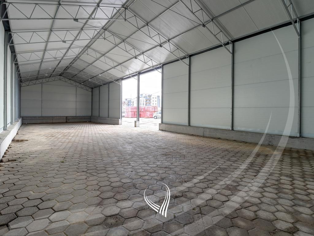 Depo 210m2 me qira në Matiçan3