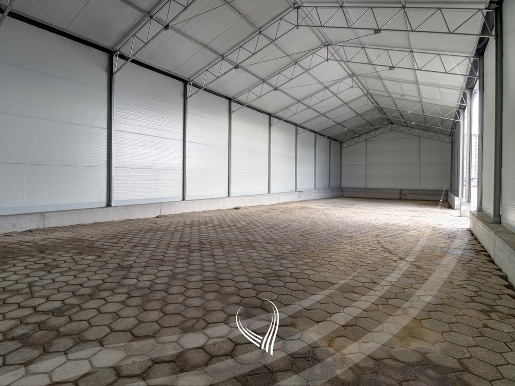 Depo 210m2 me qira në Matiçan4