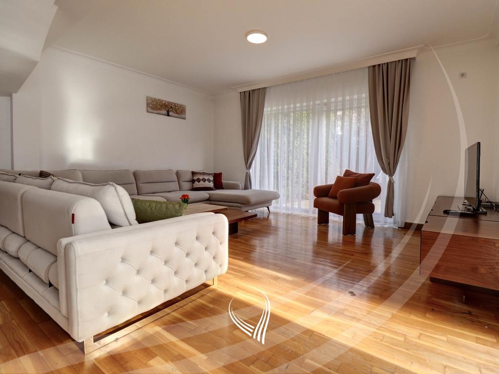 3 bedroom house for rent in Marigona Residence neighborhood2