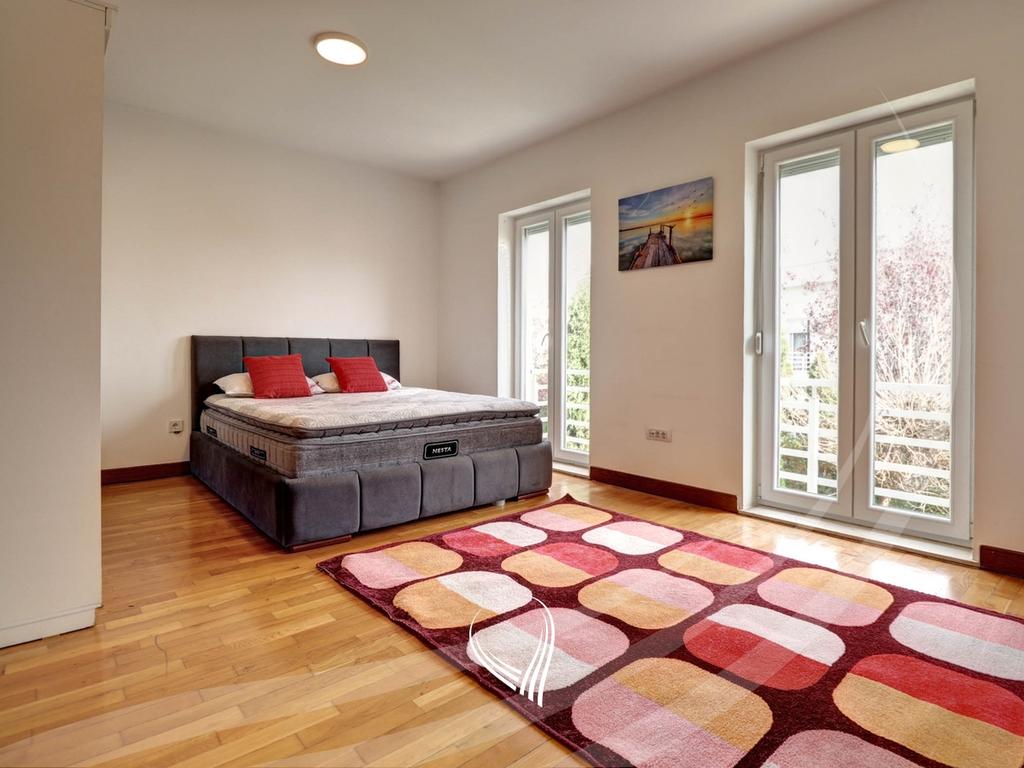 3 bedroom house for rent in Marigona Residence neighborhood10