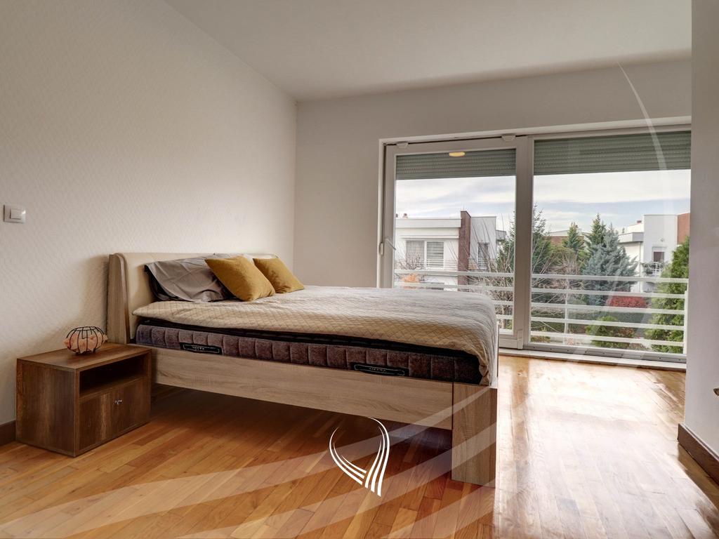 3 bedroom house for rent in Marigona Residence neighborhood12