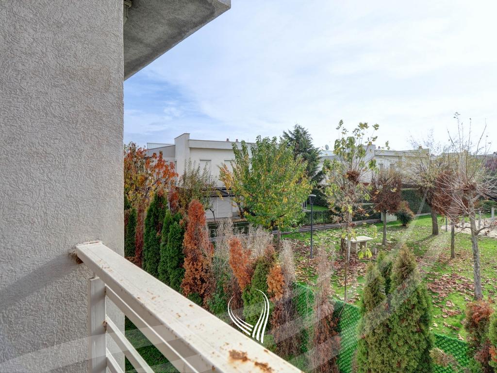 3 bedroom house for rent in Marigona Residence neighborhood17