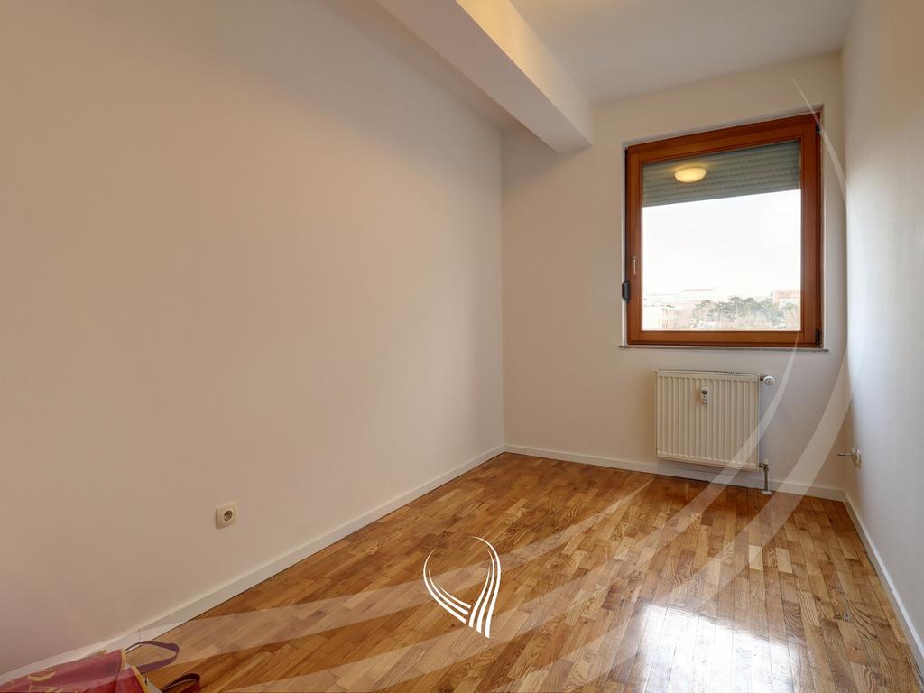 3-bedroom apartment for rent in the Kalabria neighborhood – Emshir8