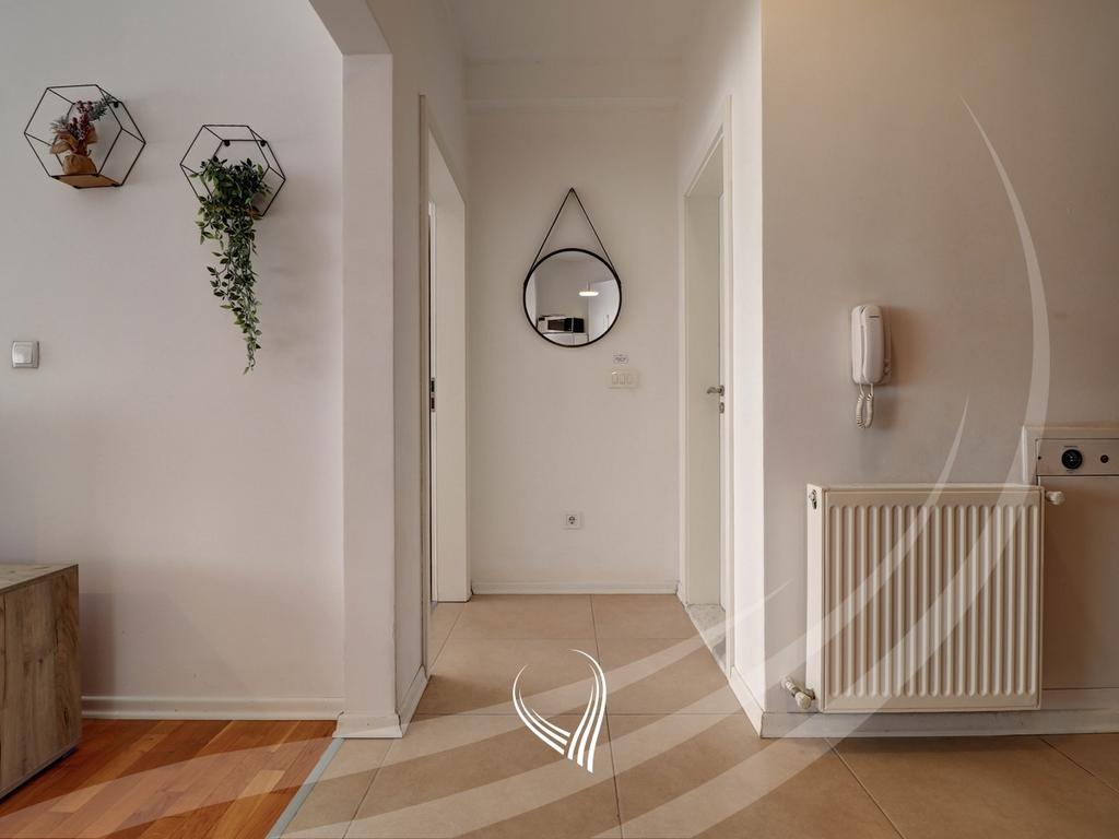 Banesë me 1 dhomë gjumi me qira në lagjen Aktash - Prishtina stars9