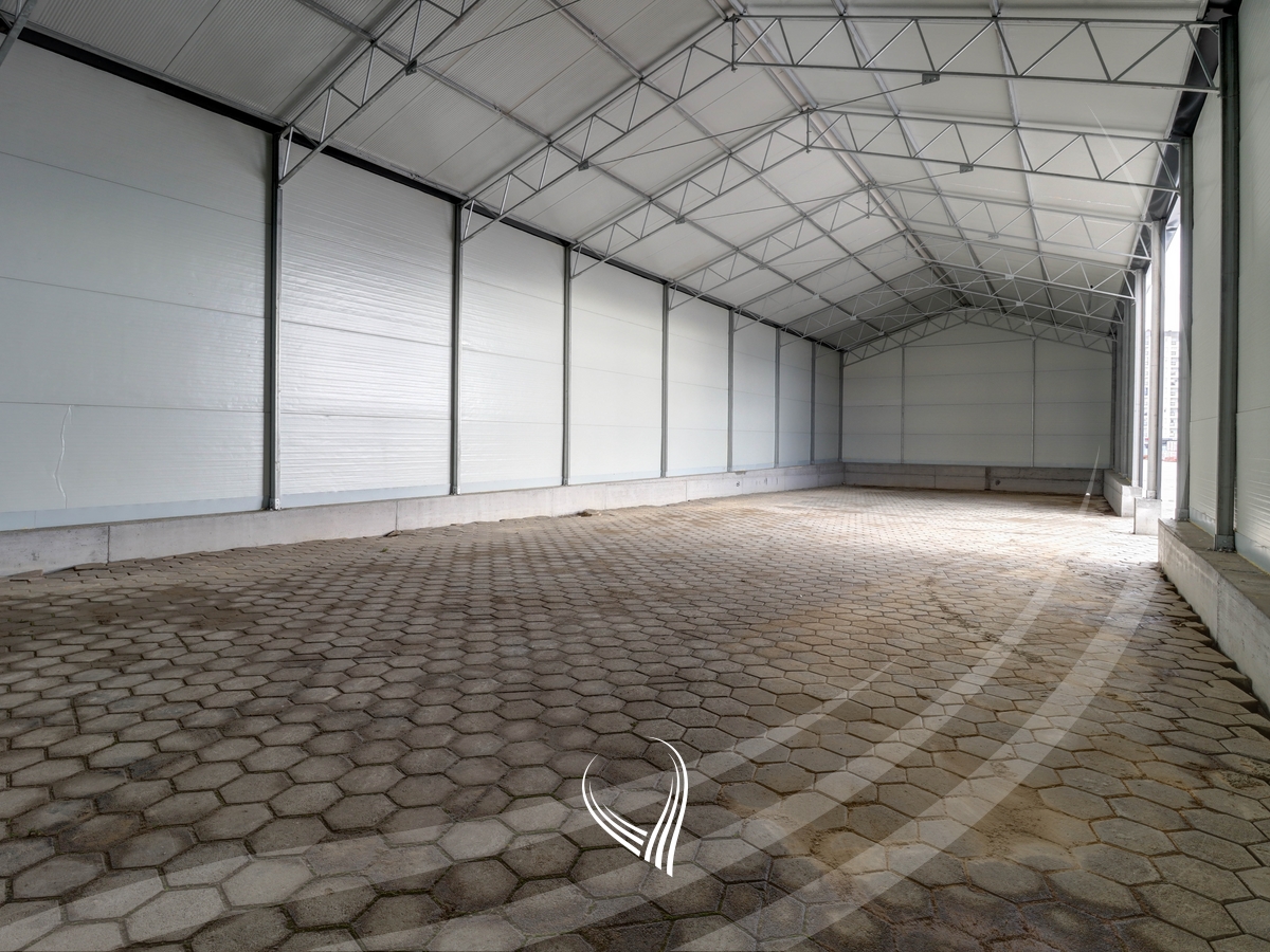 Depo 210m2 me qira në Matiçan4