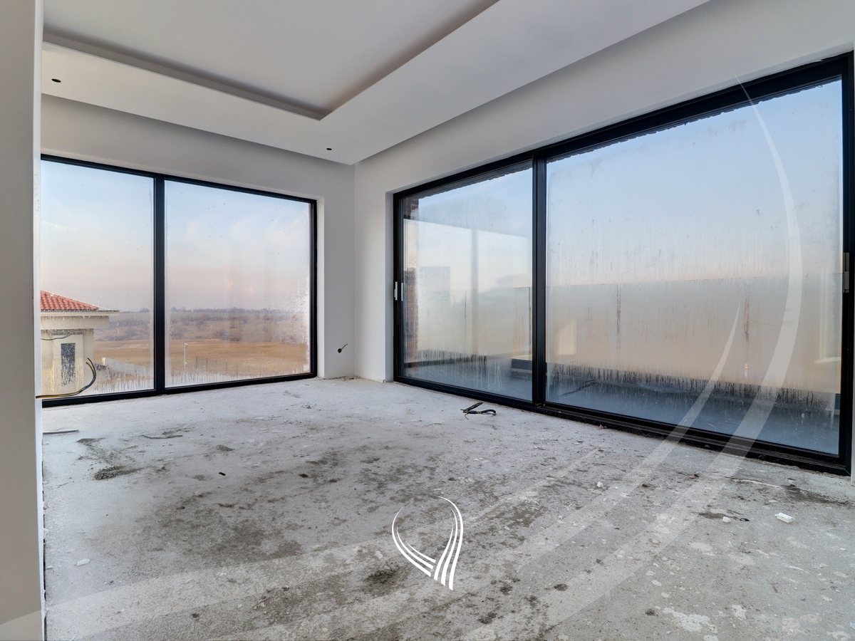 Shtëpi-Rezidencë 750m2 me qira në lagjen Marigona Hill5