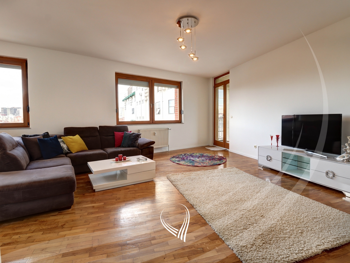 3-bedroom apartment for rent in the Kalabria neighborhood – Emshir0