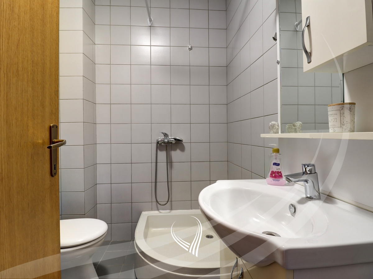 3-bedroom apartment for rent in the Kalabria neighborhood – Emshir11