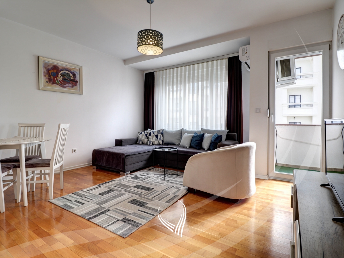 Banesë me 1 dhomë gjumi me qira në lagjen Aktash - Prishtina stars1