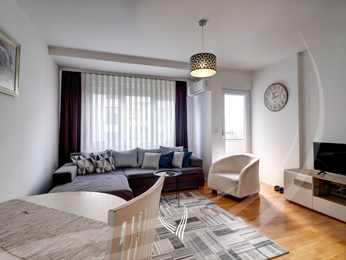 Banesë me 1 dhomë gjumi me qira në lagjen Aktash - Prishtina stars3