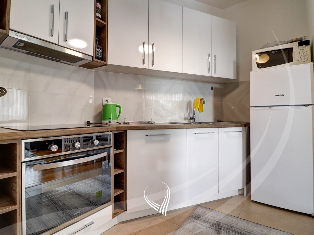 Banesë me 1 dhomë gjumi me qira në lagjen Aktash - Prishtina stars5