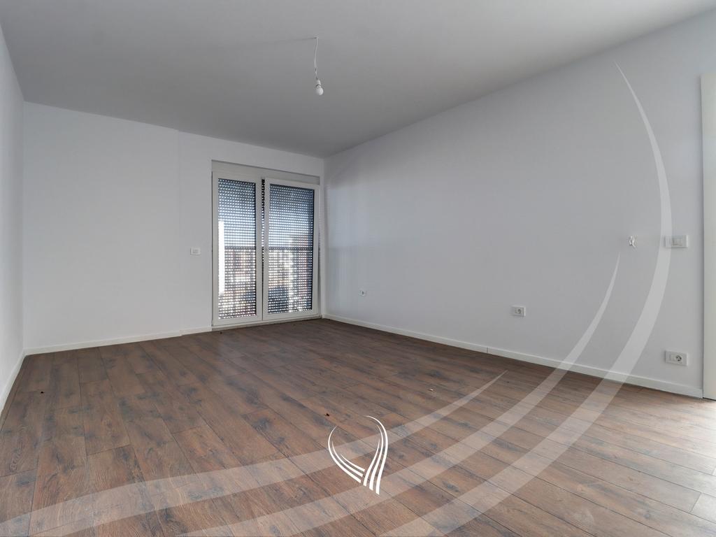 Penthouse me 4 dhoma gjumi në shitje në lagjen Prishtina e Re5